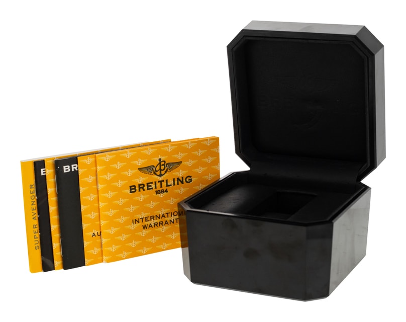 Breitling Super Avenger A13370 Image 4